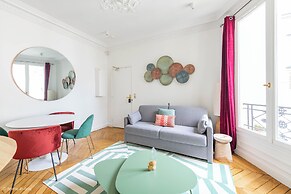 HotelHome Paris 16