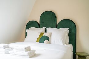 HotelHome Paris 16