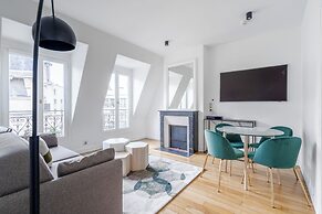 HotelHome Paris 16