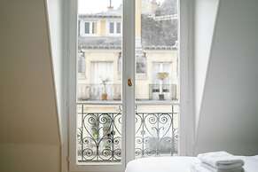 HotelHome Paris 16