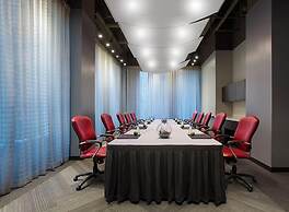 Pantages Hotel Downtown Toronto