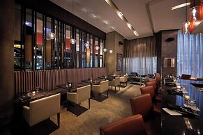 Pantages Hotel Downtown Toronto