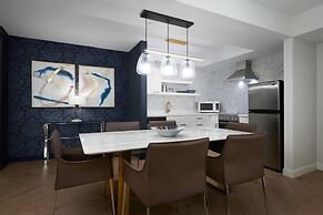 Pantages Hotel Downtown Toronto