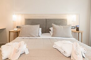 Venus Hotel & Suites