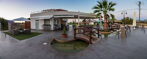 Venus Hotel & Suites