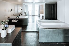 Hotel Q
