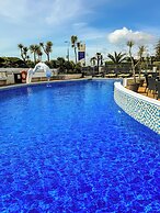 The Cumberland Hotel - OCEANA COLLECTION