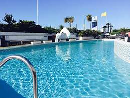 The Cumberland Hotel - OCEANA COLLECTION