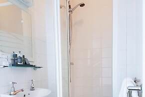 The Cumberland Hotel - OCEANA COLLECTION