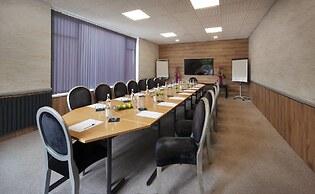 The Cumberland Hotel - OCEANA COLLECTION