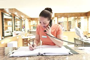 The Cumberland Hotel - OCEANA COLLECTION