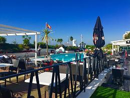 The Cumberland Hotel - OCEANA COLLECTION