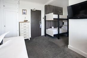 The Cumberland Hotel - OCEANA COLLECTION