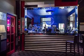 The Cumberland Hotel - OCEANA COLLECTION