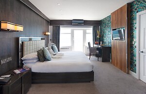 The Cumberland Hotel - OCEANA COLLECTION