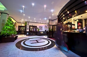 The Cumberland Hotel - OCEANA COLLECTION