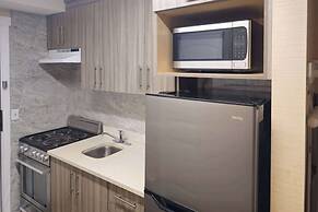 Rodeway Inn & Suites