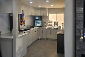 Rodeway Inn & Suites