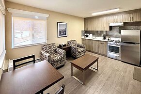 Rodeway Inn & Suites