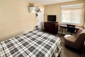 Rodeway Inn & Suites