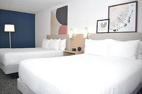 Spark by Hilton St. Louis Southwest