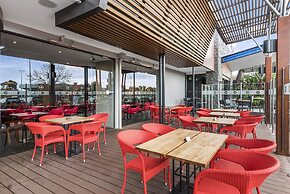 Quality Hotel Taylors Lakes