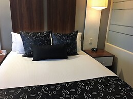 Quality Hotel Taylors Lakes