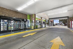 Quality Hotel Taylors Lakes