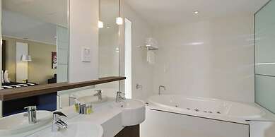 Quality Hotel Taylors Lakes