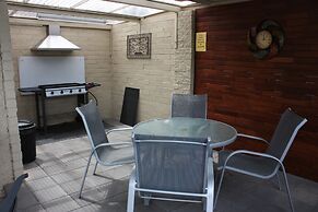 Junction Motel, Maryborough