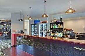 Burnie Central Townhouse Hotel