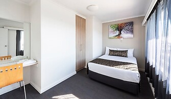 Burnie Central Townhouse Hotel