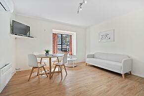 The Fox and Hounds Historic Hotel