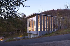 Commune by the Great Wall, in the Unbound Collection by Hyatt