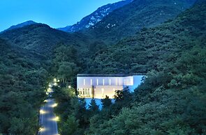 Commune by the Great Wall, in the Unbound Collection by Hyatt