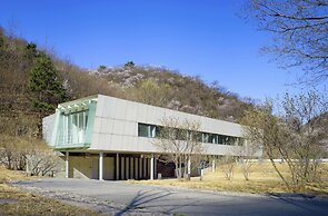 Commune by the Great Wall, in the Unbound Collection by Hyatt