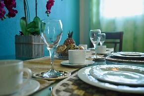 Gems at Paradise Beach Hotel