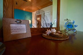 Gems at Paradise Beach Hotel