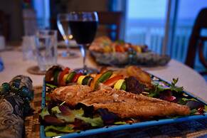 Gems at Paradise Beach Hotel