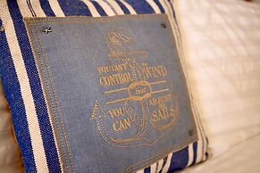 Gems at Paradise Beach Hotel