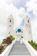 Gems at Paradise Beach Hotel