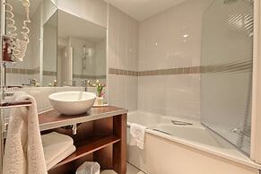 Golden Tulip CDG Airport Villepinte