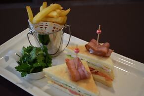 Golden Tulip CDG Airport Villepinte