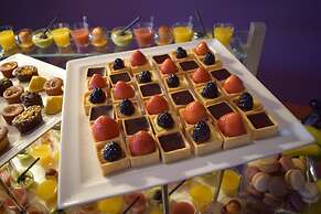 Golden Tulip CDG Airport Villepinte