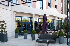 Golden Tulip CDG Airport Villepinte