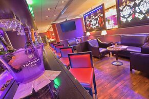 Golden Tulip CDG Airport Villepinte