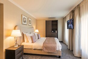 Dukes’ Arches – by Dukes’ Hotel Collection