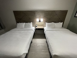 Quality Inn & Suites Airport/Cruise Port Hollywood