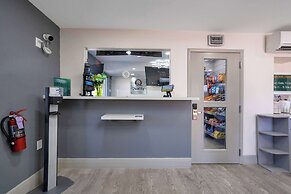 Quality Inn & Suites Airport/Cruise Port Hollywood