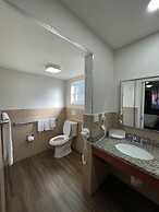 Quality Inn & Suites Airport/Cruise Port Hollywood